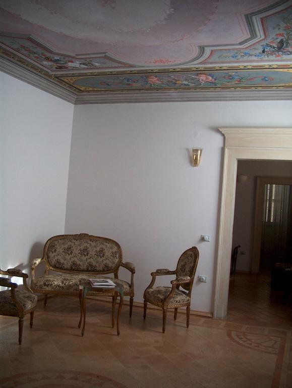 Palazzo Polini-Fioretti Apartment Carassai Pokój zdjęcie