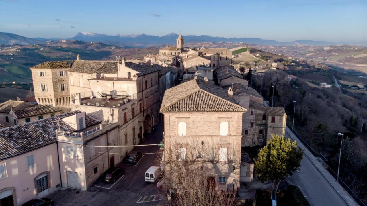 Palazzo Polini-Fioretti Apartment Carassai Zewnętrze zdjęcie